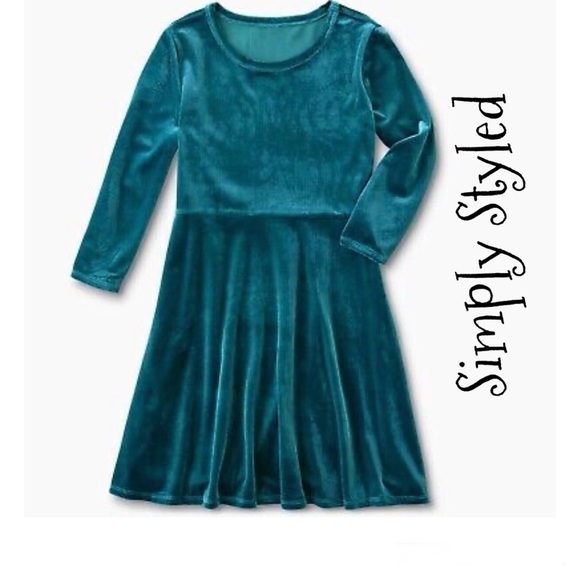 Simply Styled Other - Simply Styled girls velour skater velvet dress